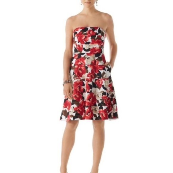 White House Black Market Dresses & Skirts - Whbm Strapless floral dress Sz 8
